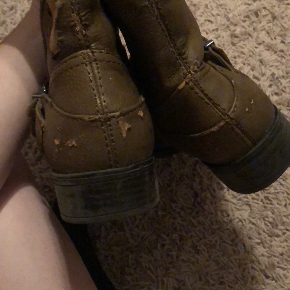 Fall boots - Picture 3 of 4